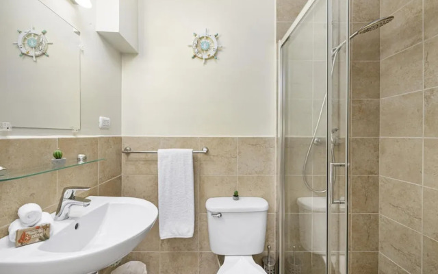2br3ba Townhome Gold Coast Pool Tennis Gym