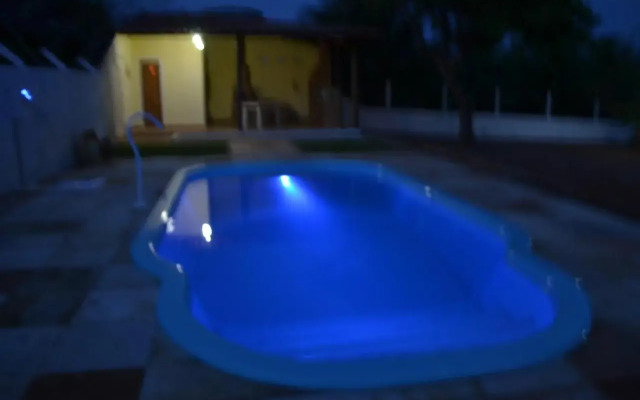 Casa de 4 quartos á 6Km da praia de Lagoinha-ce