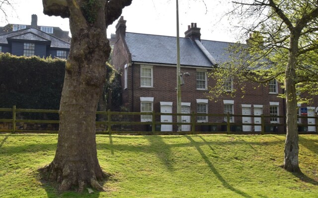 Curlew House