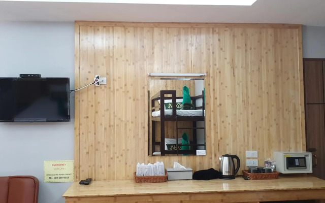 The royal bamboo lodge