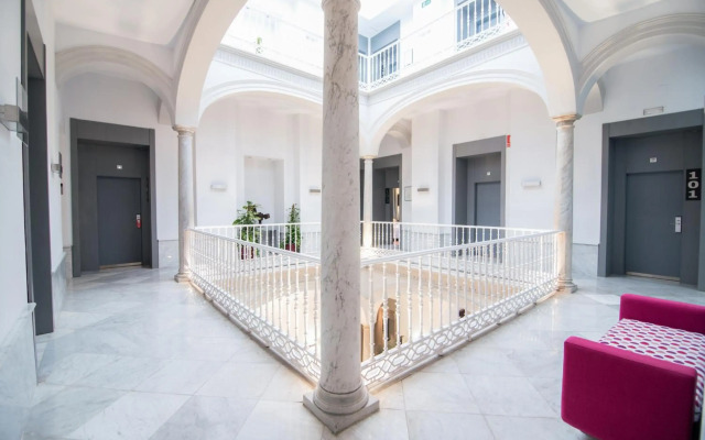 Petit Palace Santa Cruz