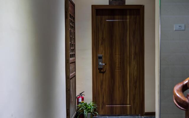 Guilin Lotus Hotel