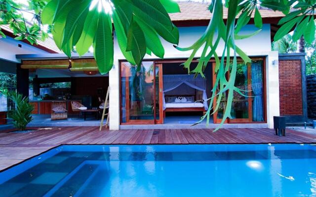 Coco Garden Pool Villas
