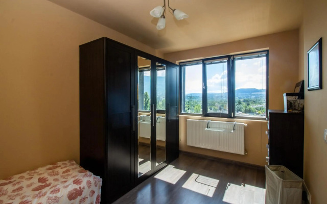 Vitosha View Apartment with Parking