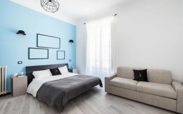 A World Aparts - The Artist's Suite