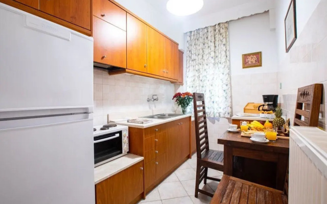 Remarkable Jasmine Apartment in Panormo