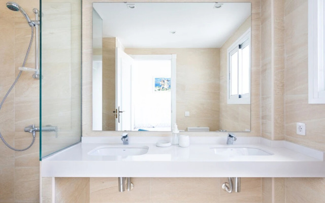 HomeLike Spectacular Luxury Triplex Tabaiba Private Pool