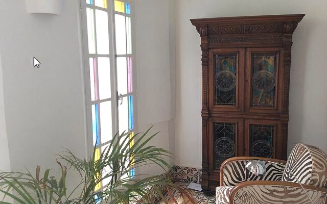 Riad Blanc de Fès
