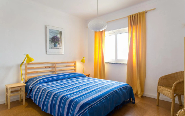 Maresia - Beachfront Peniche Apartment