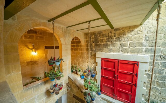 Ta' Pinu B&B