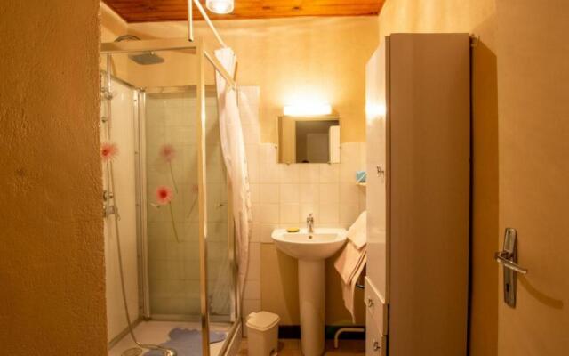 Gite Génis, 3 pièces, 4 personnes - FR-1-616-13