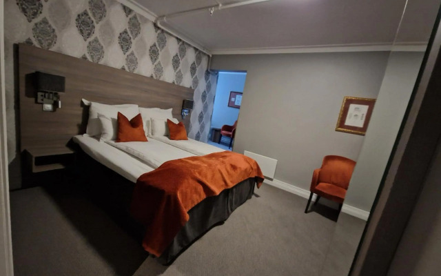Dr. Holms Hotel