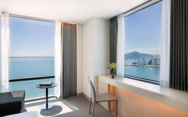 Hotel Central Bay