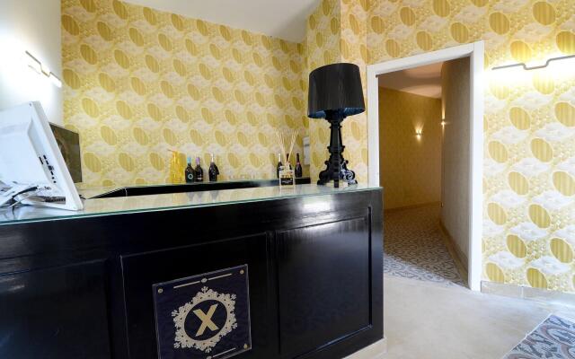 X Hotel