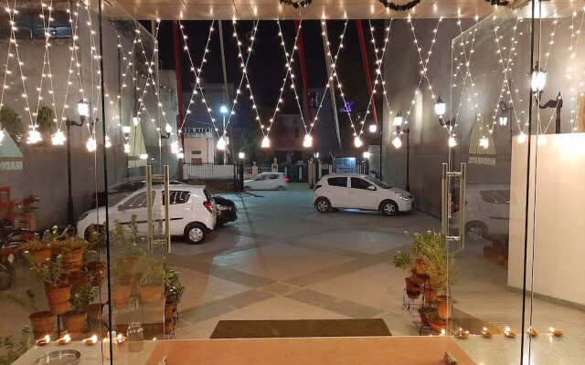 Madhuvan Hotel