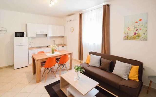 Apartments in Stinjan/istrien 8432