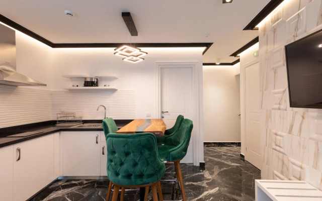 Lazar Lux Apartments