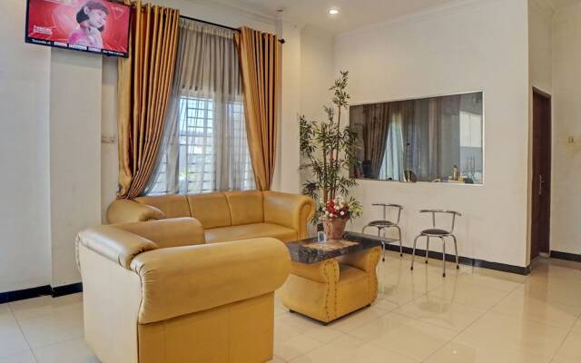 OYO 92638 Jr Residence Syariah