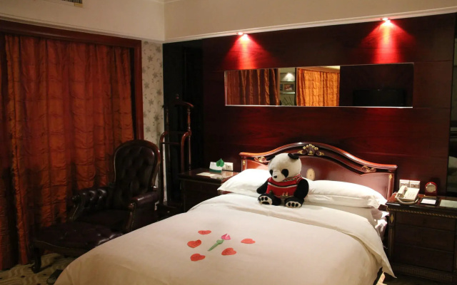 Yili Black Bee Manor Eco Hotel