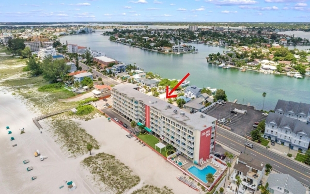 Island Inn 211