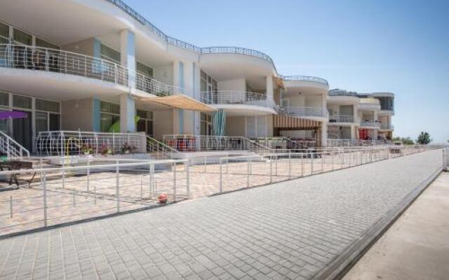 Apartments near the sea