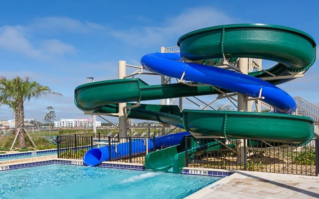 Lakeview 6BR Cozy Home Pool/spa,steps to Waterpark