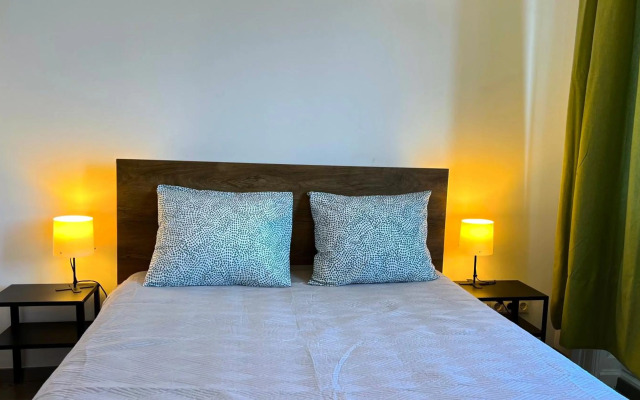 R8 Guest house by Small Home Budapest