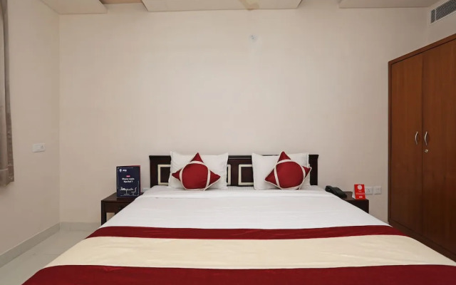 OYO 10249 Hotel Gurukripa