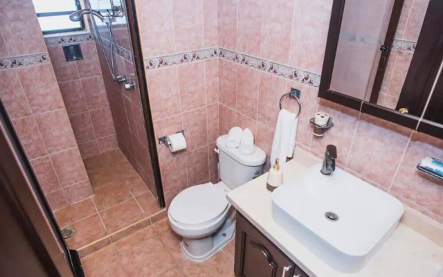 2 Bedrooms Ocean View Condo