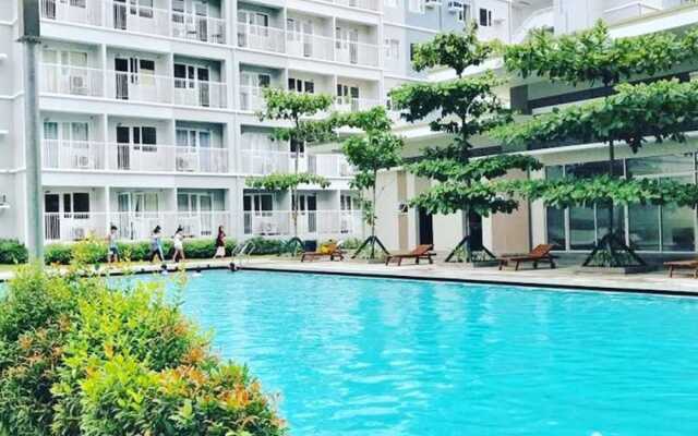 Happy Stay at Trees Residences