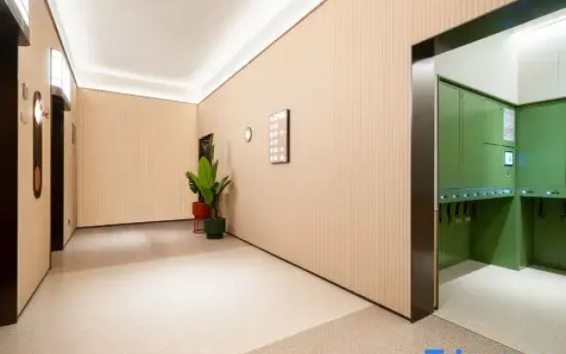 Orange Hotel
