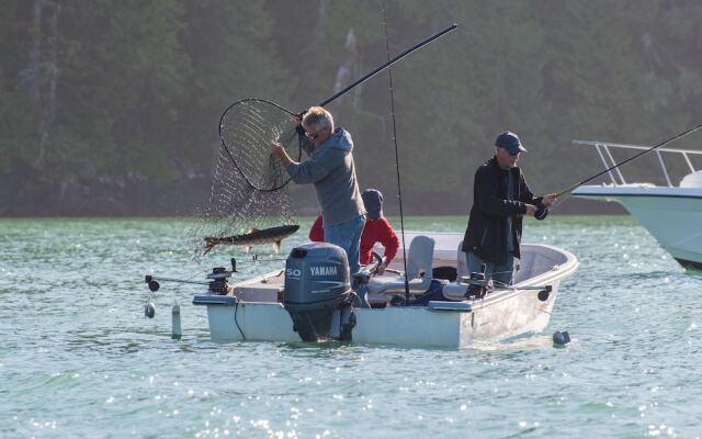 Nootka Island Lodge