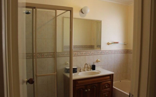 Australian Home Away at East Doncaster