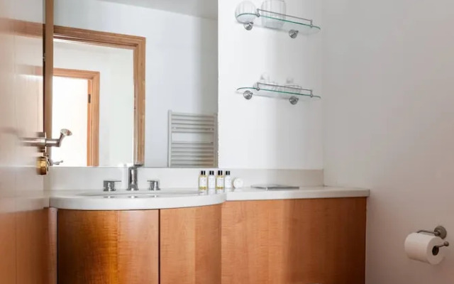 West Heath Road by Onefinestay