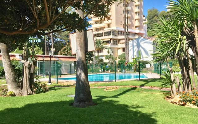 Holiday Studio by Meatina