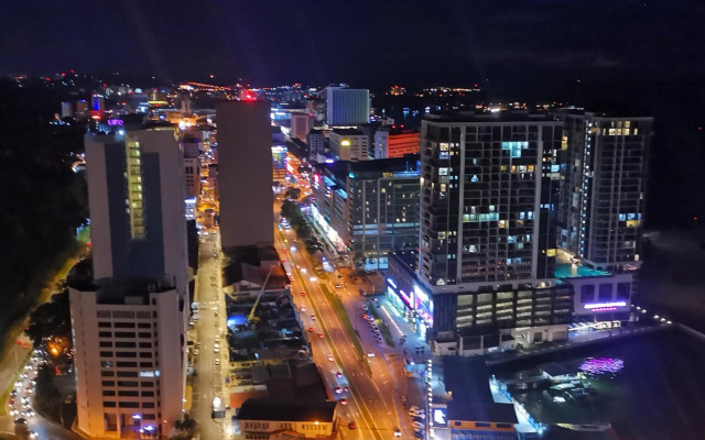 Jesselton Quay Suites