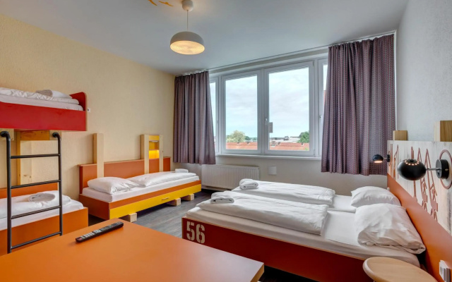 MEININGER Hotel Hamburg City Center