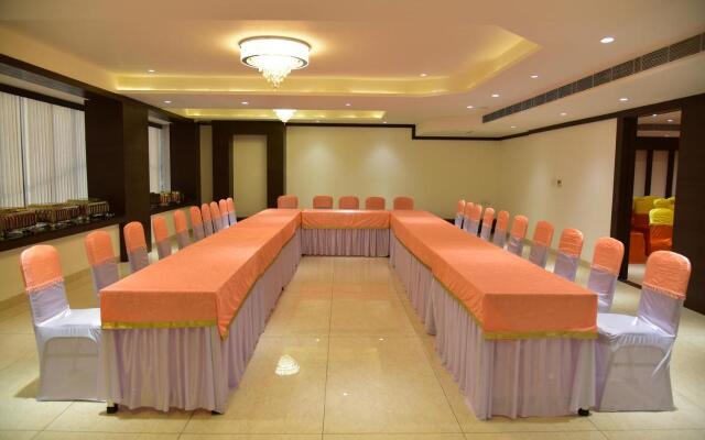 Hotel Crystal Grand