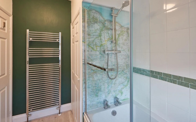 Artist House In Loftus