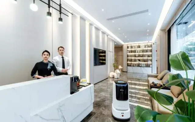 Qionghai Yijia Intelligent Hotel