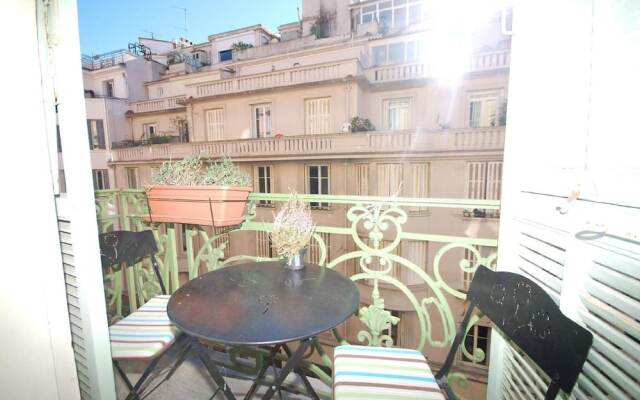 Enticing Apartment in Nice With Balcony