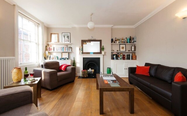 Spacious Albany Marylebone Apartment - AGS