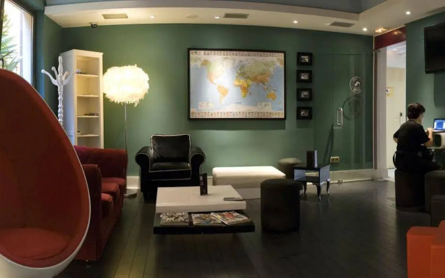 Revolutum Hostel