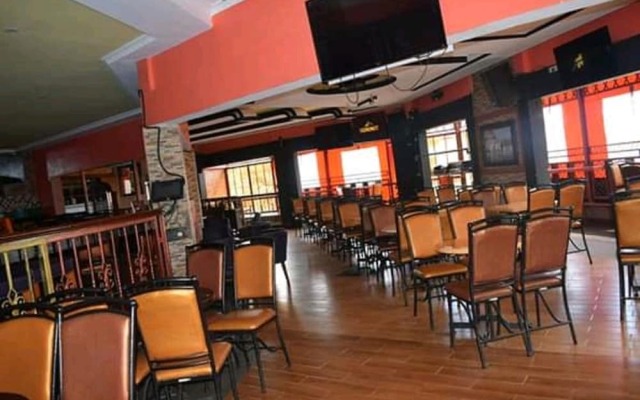 Aerotropolis Hotel