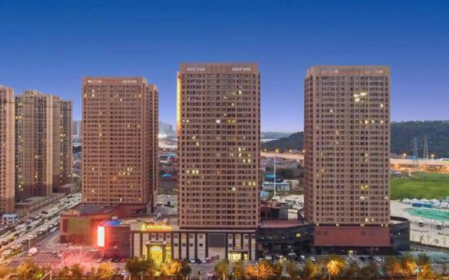 Liangchen Meijing Hotel