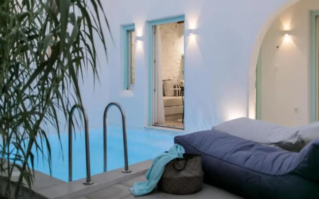 Majo Suites Hotel
