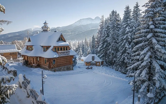 Rich Witch Villa&SPA