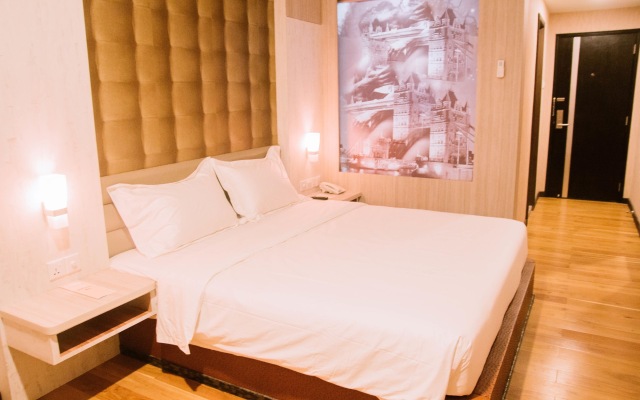 The Golden Bay Hotel Batam