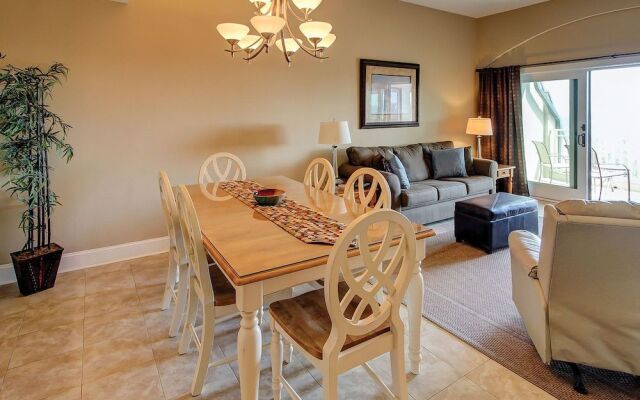 Shorewood 536 by RedAwning