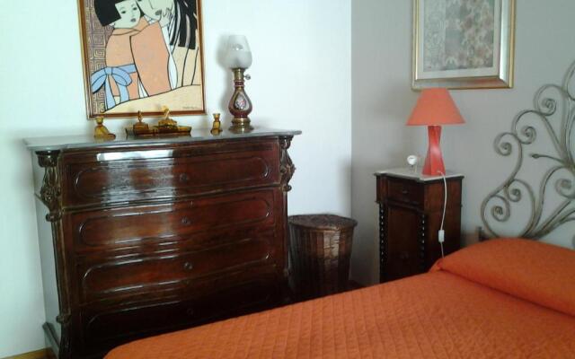Adele Apartment